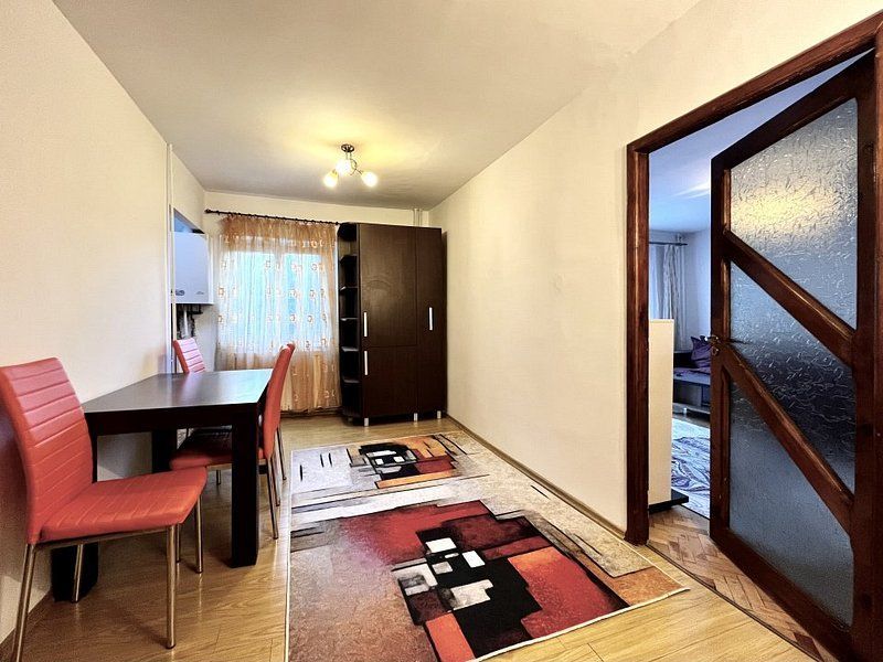 Un apartament spațios cu 3 camere, et. 1, in zona Girocului - Vladeasa - Poză 4