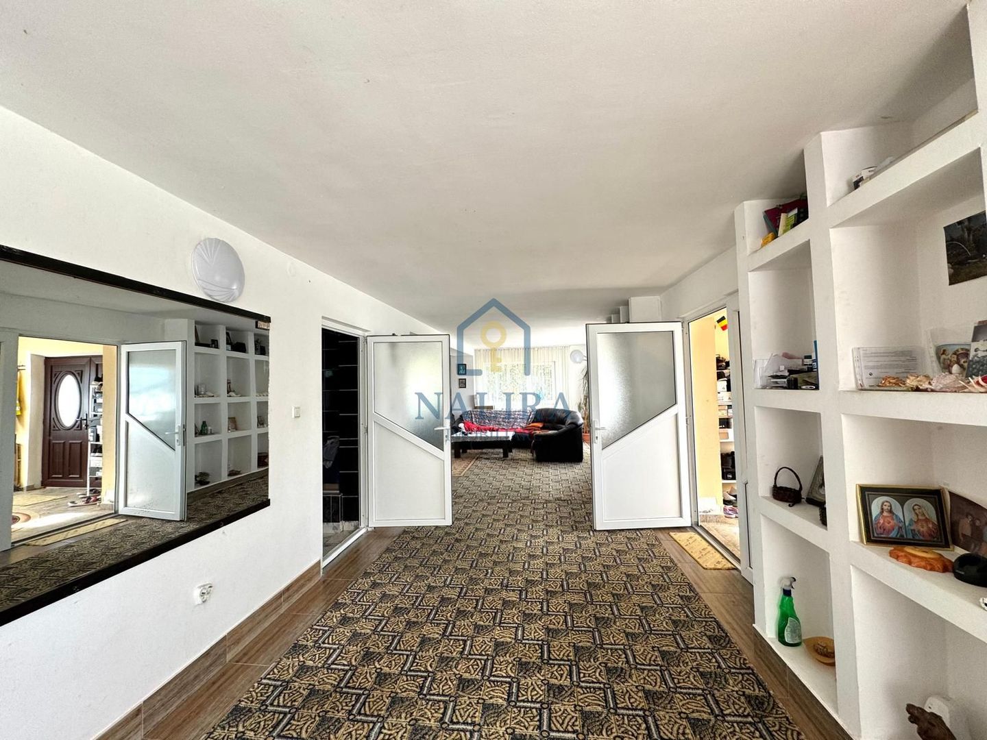 Casa spatioasa cu zona amenajata pentru ferma Cicarlau - Poză 7