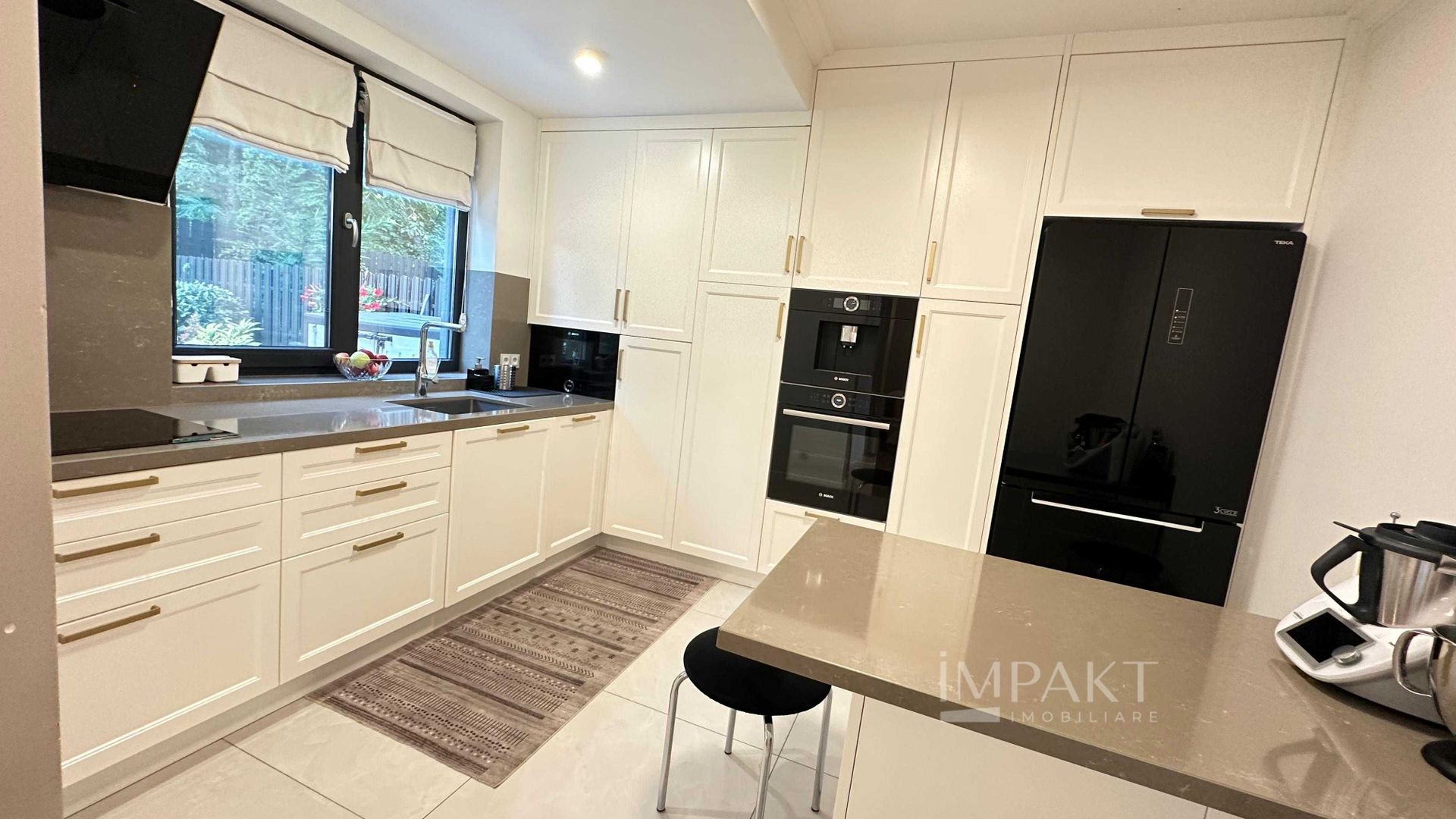 Apartament lux cu 3 camere 75mp cu grădină proprie in Bună Ziua - Poză 4