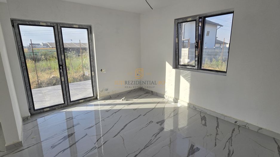 Casa individuala cu 3 camere si teren generos - Comuna Berceni, Ilfov - Poză 2