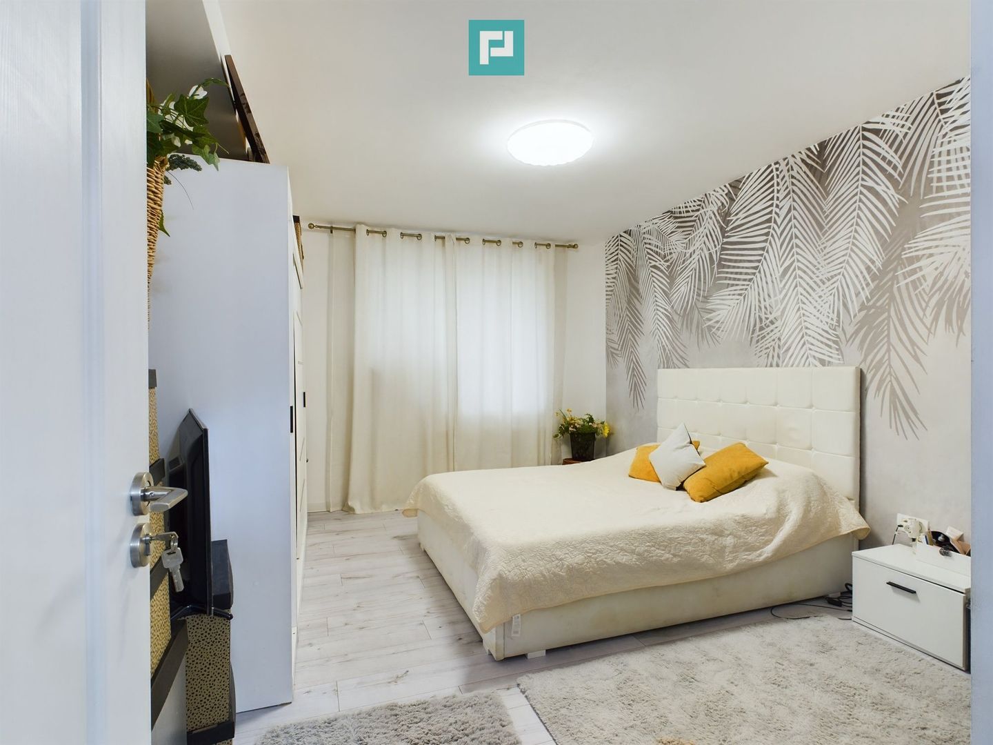 Apartament cu 2 camere la curte , renovat recent - Poză 7