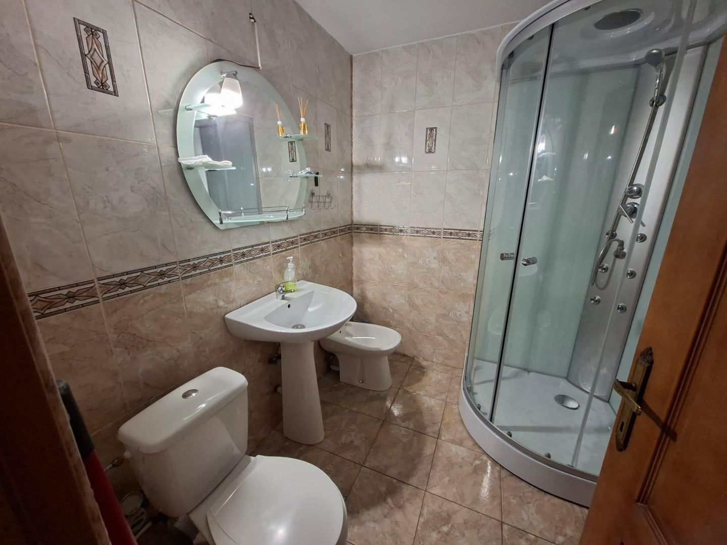 AP. 2 CAMERE PIATA SUDULUI, BLOC REABILITAT, MOBILAT, METROU 10 MINUTE - Poză 6