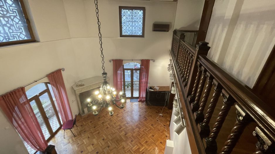 VILA SUPERBA LA INCHIRIERE PRETABILA CA SPATIU DE BIROU SAU REZIDENTA - Poză 12