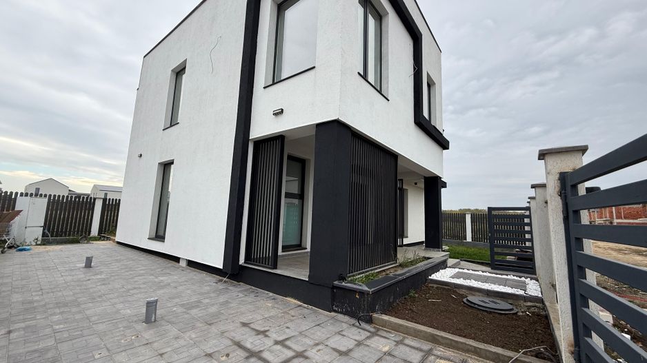 Vila individuala 4 camere Tunari I Teren 300 mp - Poză 9