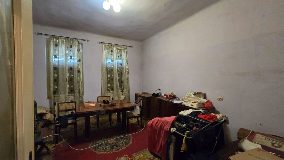 Apartament 4 camere, Zona Cetatii, Curte Comuna, Pivnita mare - Poză 3