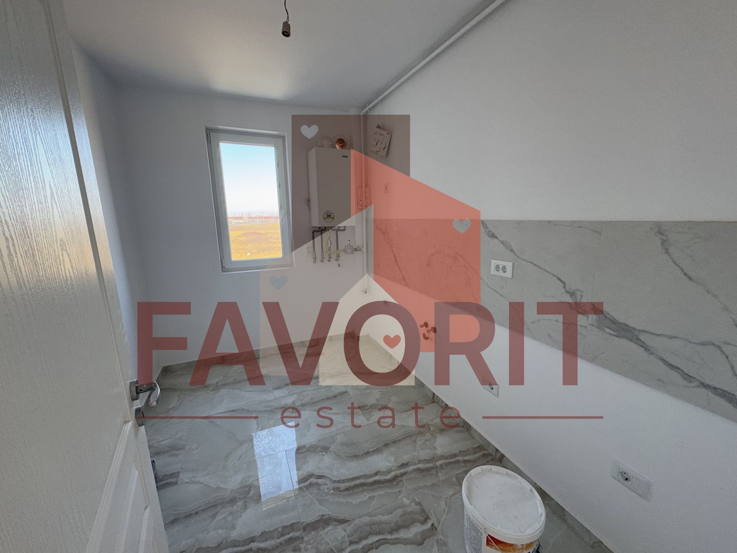 Disponibil imediat. Decomandat. TVA 21% inclus in pret - Poză 1