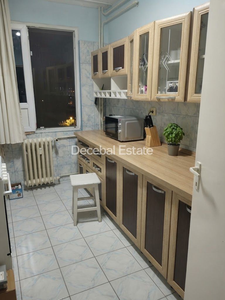 Apartament 2 camere cu chiriasi 51 mp Metrou 1 Decembrie 1918 - Poză 1