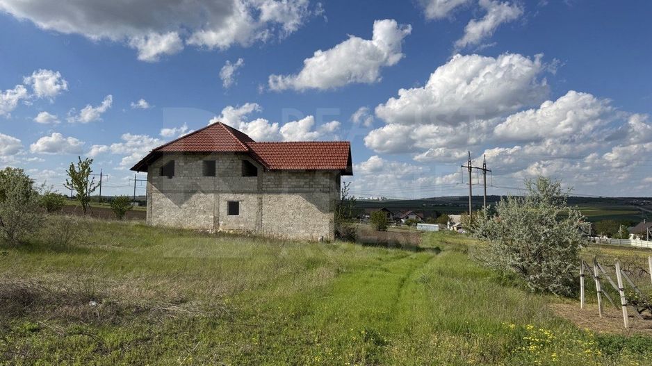 Vânzare, casă 4 camere,  satul Străisteni, com. Băcioi - Poză 3