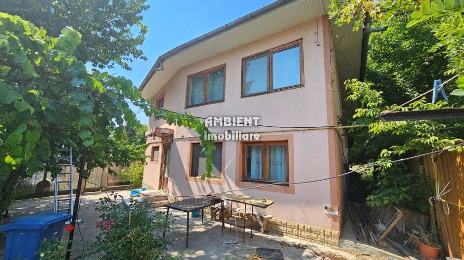 DE VANZARE sau INCHIRIERE - VILA P+1E, teren 415 mp, zona ANA IPATESCU; - Poză 1