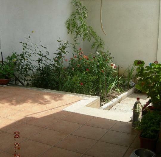 Vilă de vânzare în Sectorul 2, locuit plus potenţial pentru venit pasiv - Poză 2