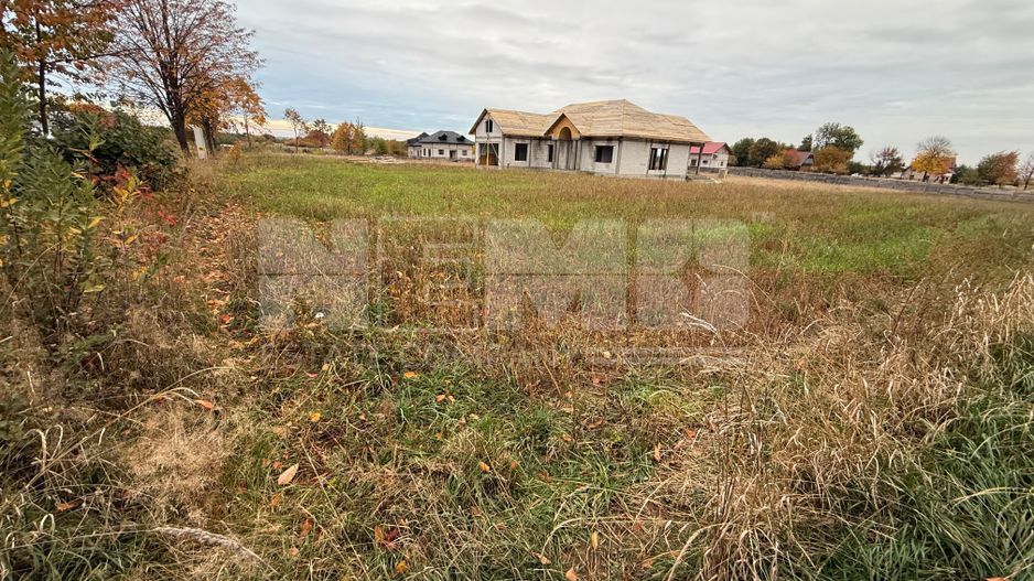 Teren Horodnic de Sus | 1.862 mp | 40.000 Euro - Poză 3