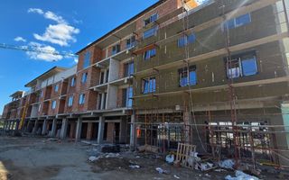 Penthouse cu 3 camere si terasa 47.60mp- Selimbar, panorama spre munti - Poză 2