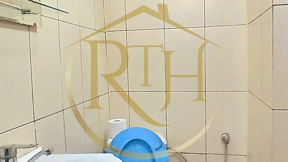 Oferim spre vanzare un Apartament la curte comuna, in zona Odobescu. - Poză 11