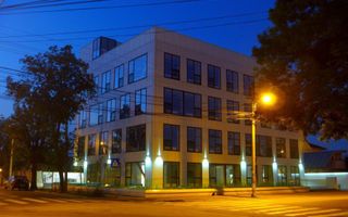 Spatiu comercial - showroom - Poză 3