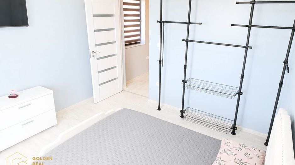 Apartament 3 camere, Via Cramina, mobilat si utilat complet, terasa 26 mp - Poză 7