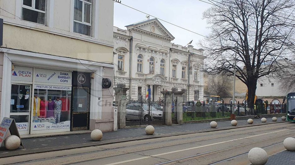 Spațiu comercial – Cuza Vodă, 67 mp, lângă Poștă-2000 euro - Poză 1