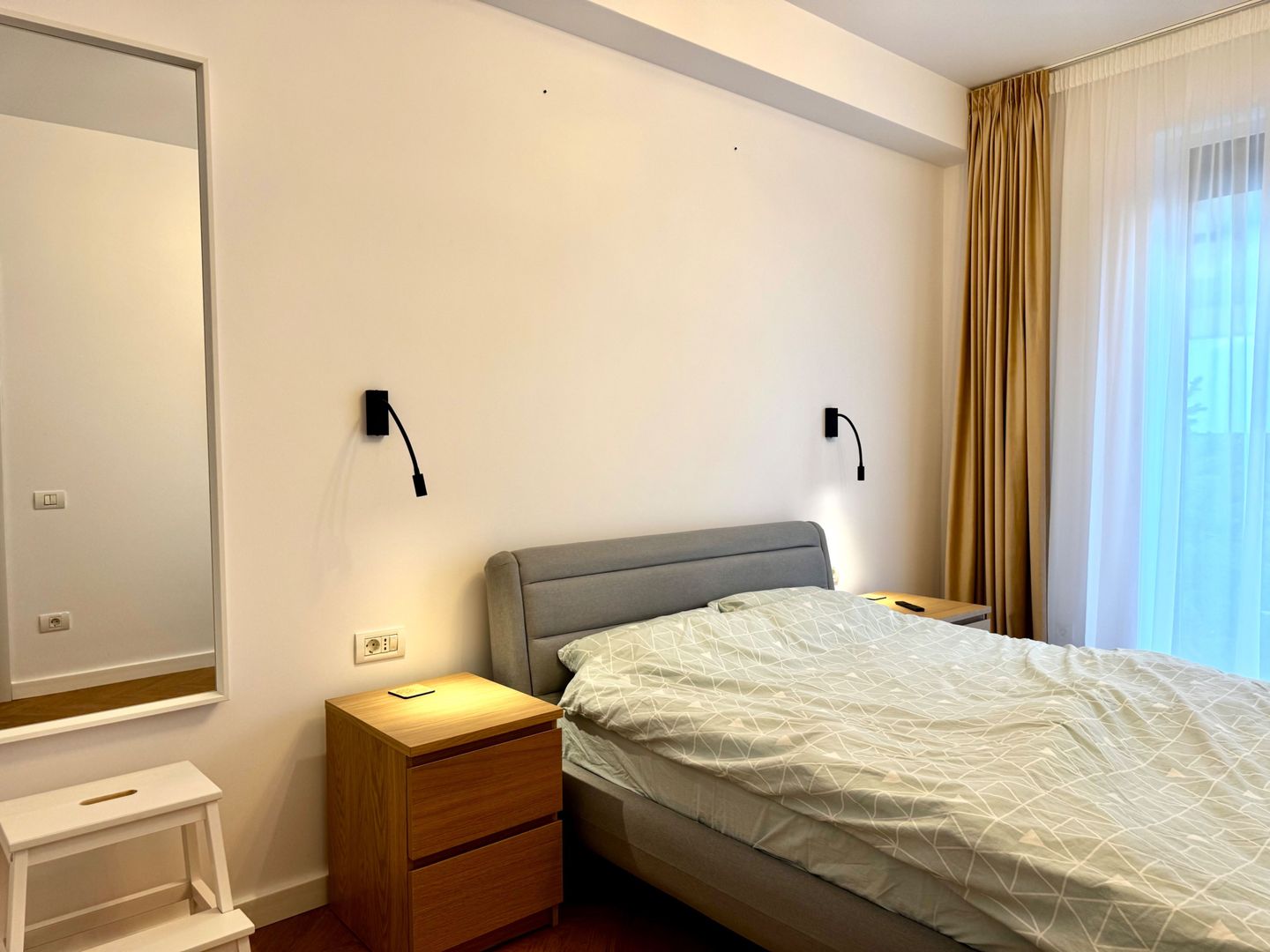 Apartament cu 2 camere, la prima închiriere, primitor si elegant - Poză 11