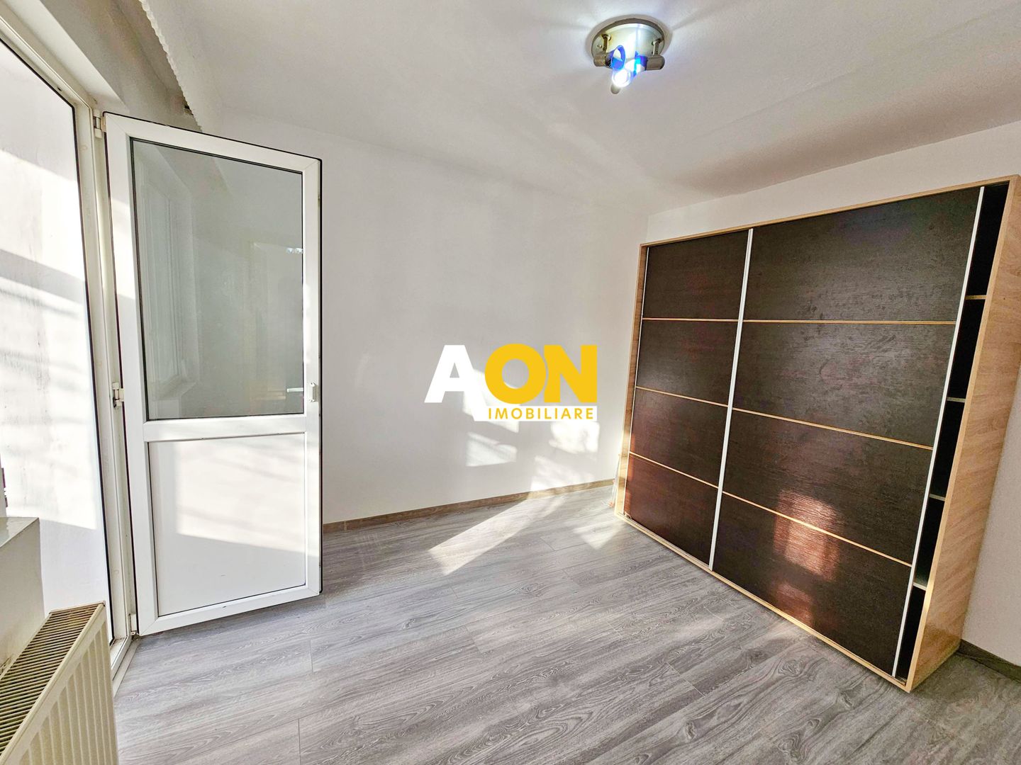 Apartament 2 camere, cu balcon, etaj 1, Cetate - Poză 2