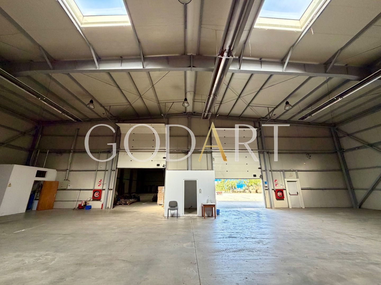 Proprietate industrială de vânzare Otopeni | Hala | Birouri - Poză 11