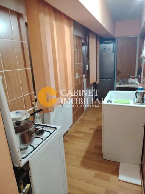 Apartament 2 Camere Et 1 + BOXA + LOC DE PARCARE - zona Galata - Poză 4