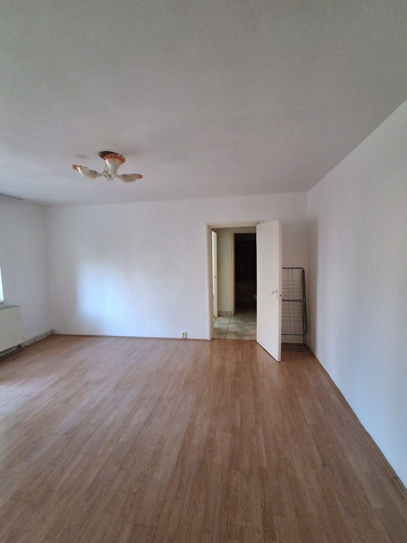 BRASADAS vinde ap 2 cam Micro 16 etaj 1/4. - Poză 3