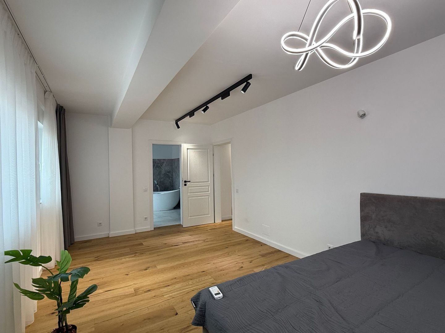 Luxury Duplex with Stunning Sunset Views *** Iancu Nicolae - Poză 20