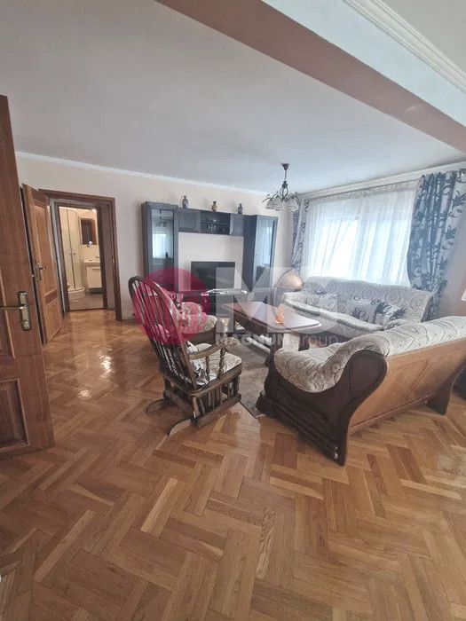 Apartament  cu 3 camere, zonă premium Decebal - Poză 3
