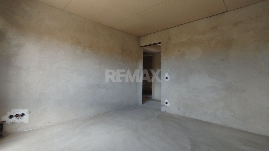 CASĂ CU 2 NIVELE – 136 m² | 4 DORMITOARE | 7 ARI ANENII NOI - Poză 19