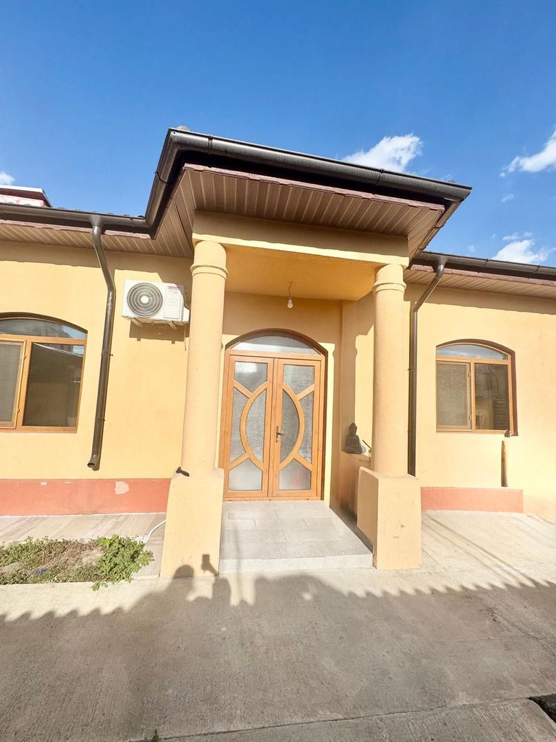 De vânzare – Casă , Str. Dorobanți - Poză 1