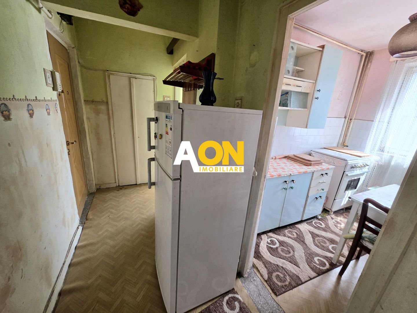 Apartament cu 4 Camere, Etaj Intermediar, Lift, Zona Bd. Transilvaniei - Poză 3