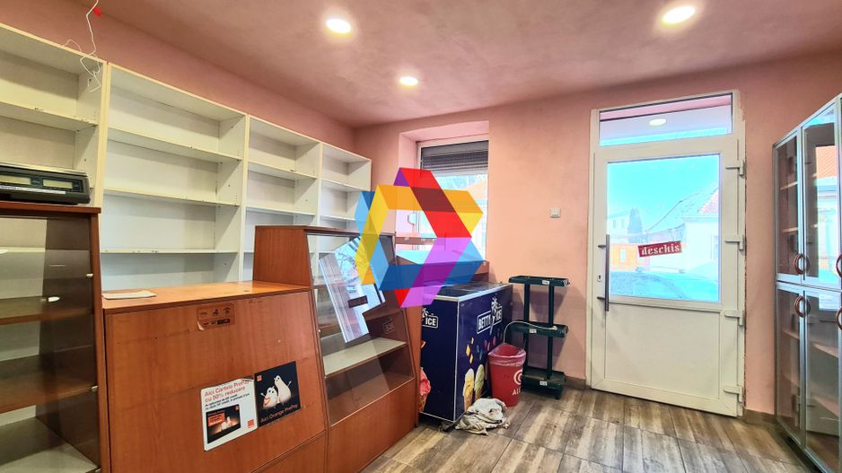 Spatiu comercial de închiriat Brasov - 40 mp # plus-imo.ro - Poză 3