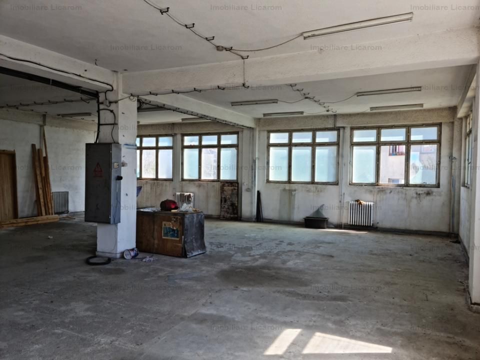 Cladire P+2E+M pretabila firma sau Recompartimentare - Poză 1