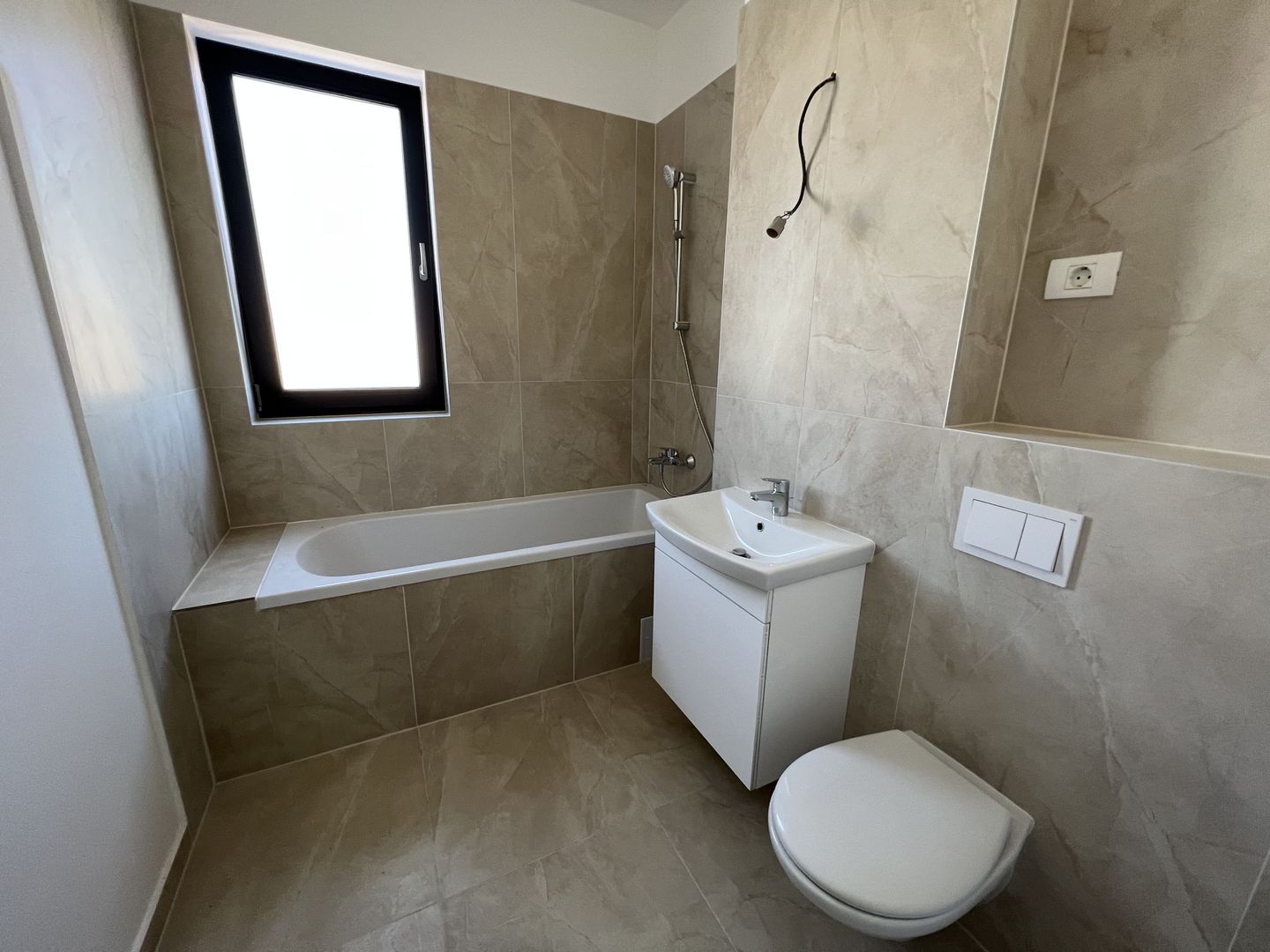 APARTAMENT CU 1 CAMERA - Poză 5