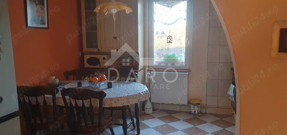 Vând apartament modern, intretinut - Poză 2