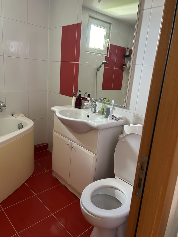 3 camere decomandat, centrala proprie, parcare inclusă, AC în fiecare cameră - Poză 7