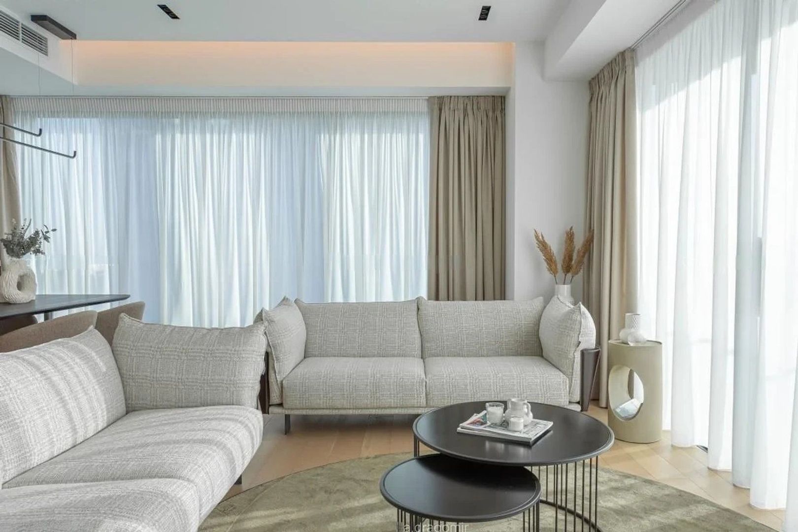 Three Bedroom apartment in One Mircea Eliade - Poză 1