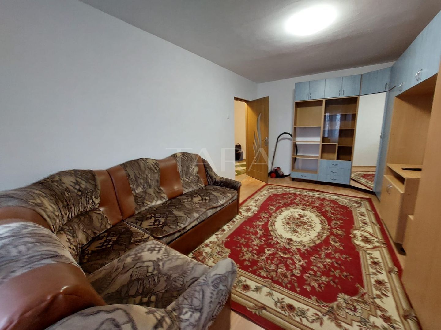Apartament cu 3 camere decomandat de vanzare, zona Calea Florești. - Poză 7