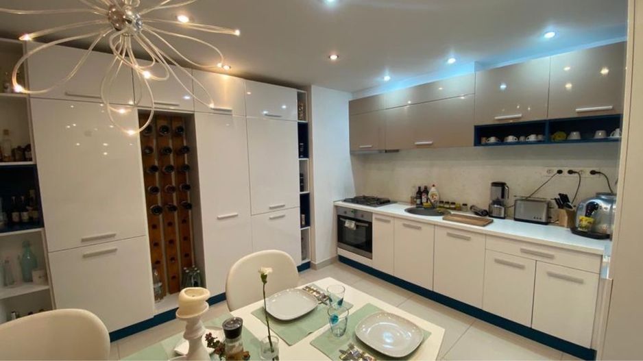 Casa Tineretului | 4 Camere | Etaj Intermediar | Centrala proprie - Poză 2