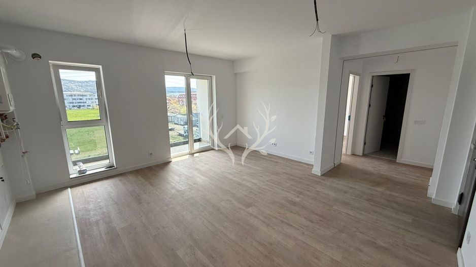Apartament cu 2 camere, bloc nou, str Tineretului, Floresti - Poză 2