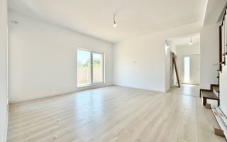 Duplex cu 5 camere si 2 bai, 470 mp teren si 115 mp utili in Ghiroda. - Poză 3