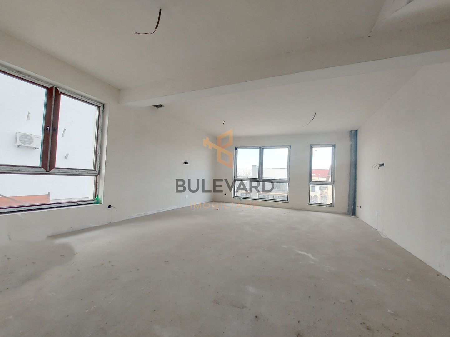 Casa de tip duplex cu teren de 265 mp in Dambul Rotund! - Poză 7