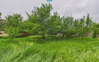 Casă de reabilitat pe teren generos- Comuna Variaș - Poză 10