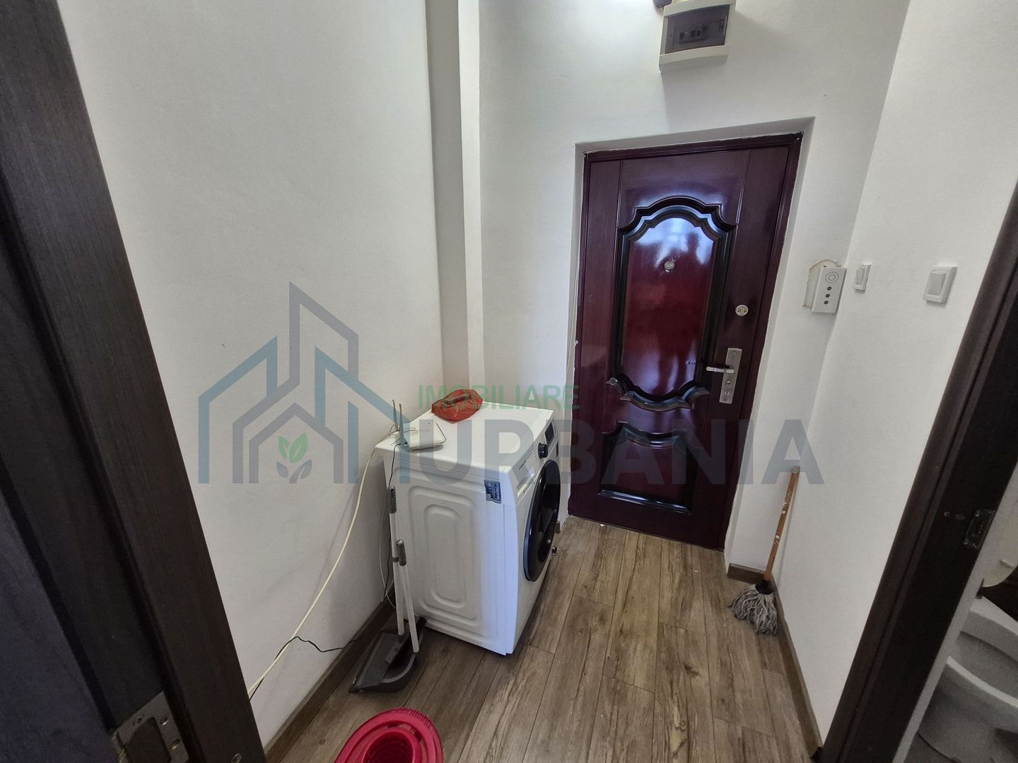 Garsonieră 30 mp de închiriat – Podu de Piatră – vedere monument istoric – aproape de Palas Campus - Poză 4