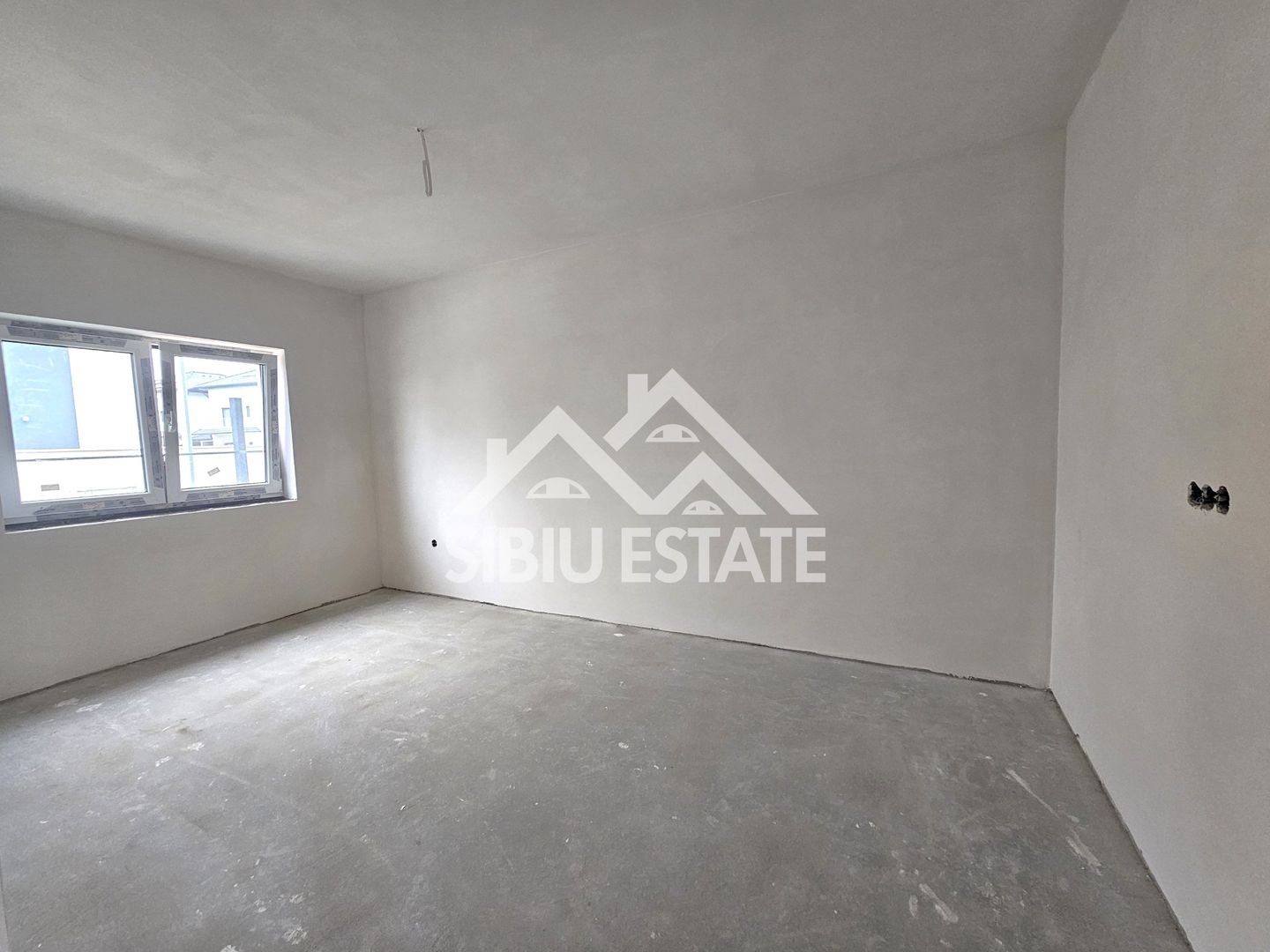 Casa Sibiu 4 camere, 2bai, terasa, carport, locatie Selimbar - Poză 8