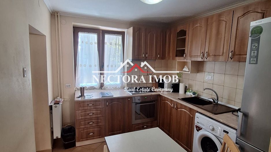 NECTORA IMOB-Apartament 2 camere, Blvd. Decebal, Etaj 1,Mobilat/Utilat - Poză 4