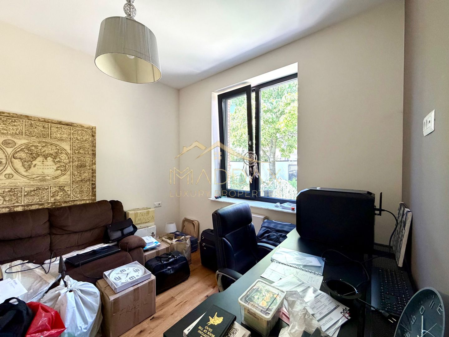 Vila cu 5 camere // * 565 mp gradina* // Tunari - Poză 12