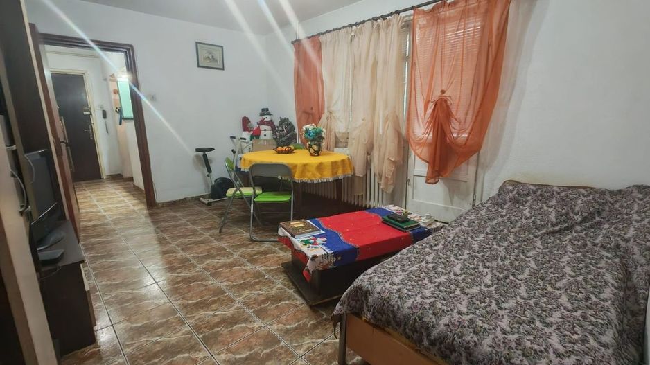 Apartament 3 camere, Brancoveanu, zona Covasna. Loc parcare. - Poză 5