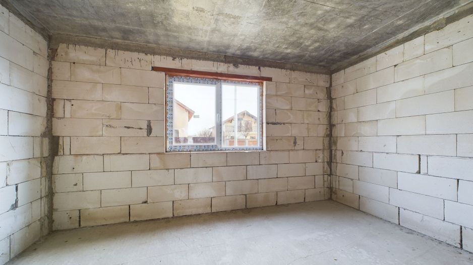 Casă în Izvin – 90 mp utili, curte 500 mp, la roșu - Poză 13