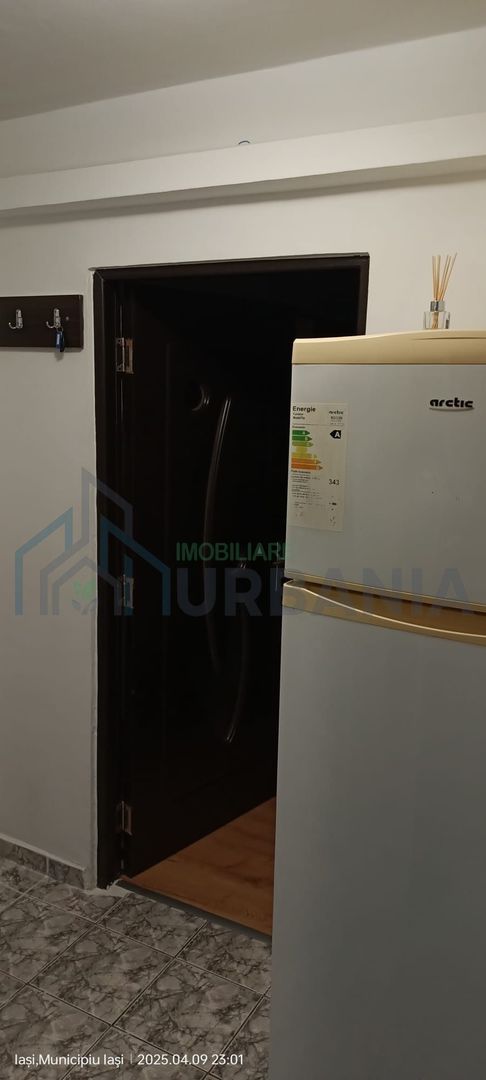 Apartament 1 cameră decomandat, zona Nicolina - Poză 5