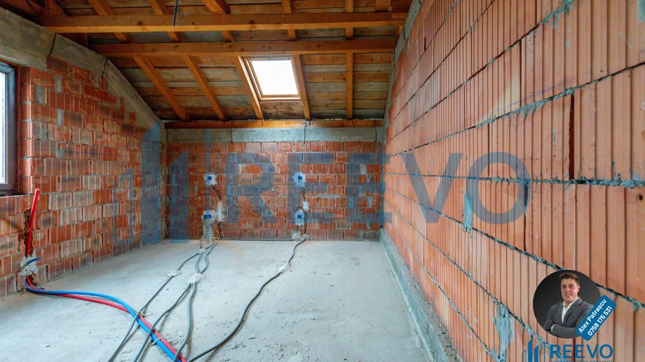 Vilă spațioasă cu vedere la pădure, la doar 15 minute de Bacău! - Poză 27